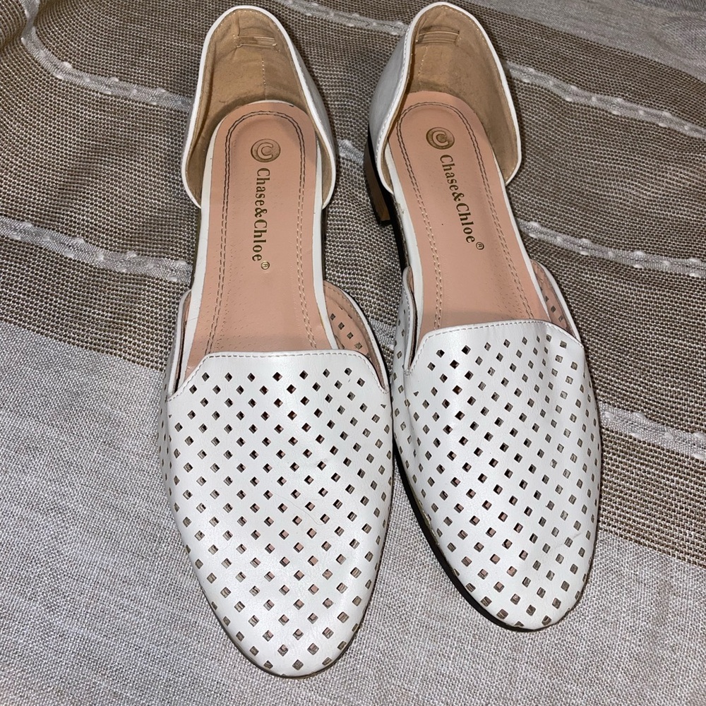 Chase & Chloe Perforated Faux Leather White D'Orsay Flats Women’s US Size 10